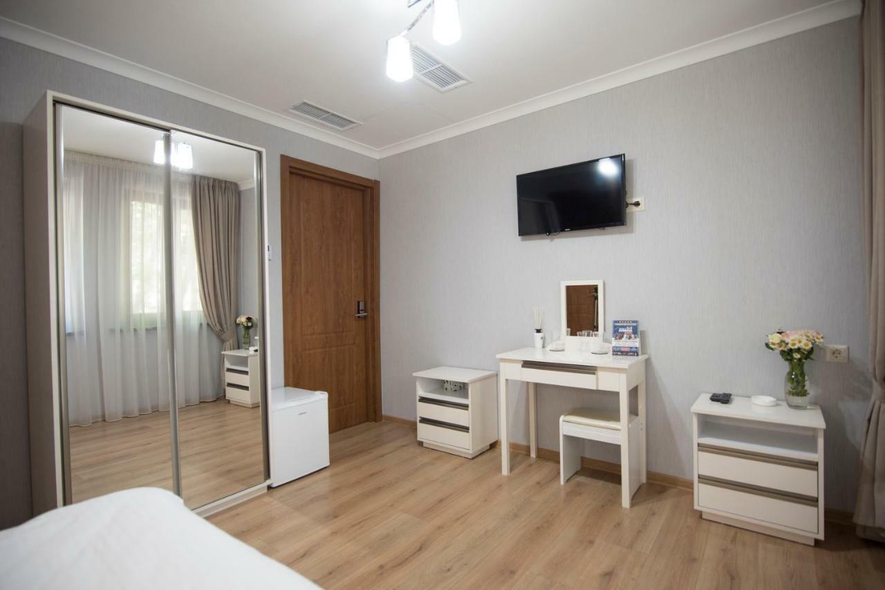 Sama Grand Hotel Tbilisi Exterior photo